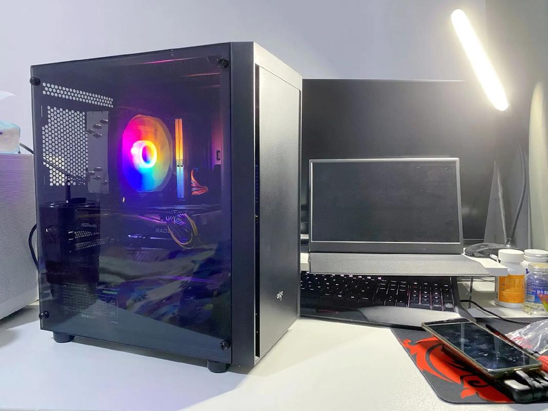 普通办公电脑一体机和分体机哪个更值得购买