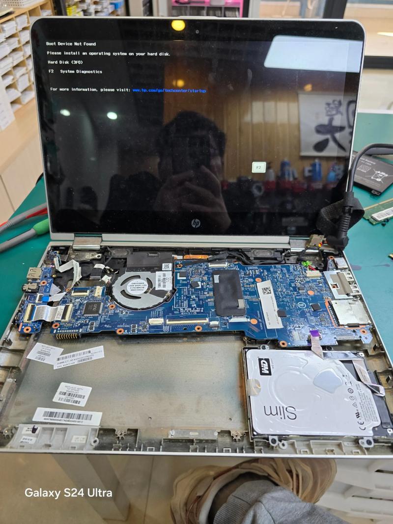 笔记本电脑的内存条怎么拆下来?