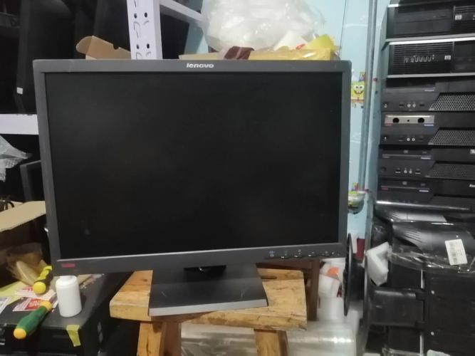 自己组装一台家用电脑算上显示器大约3500左右,麻烦各位真正在行的朋友...