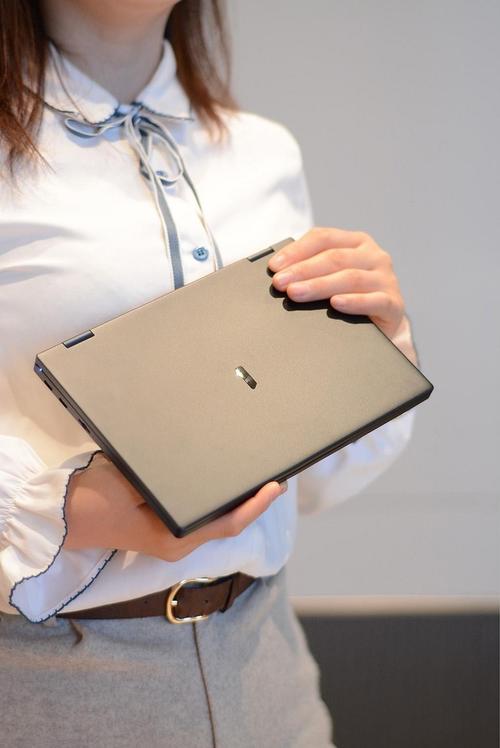 ...寸轻便携带满足多样化需求,联想最小的笔记本电脑是哪款