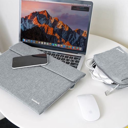 内胆包和电脑包哪个实用(内胆电脑包是什么)