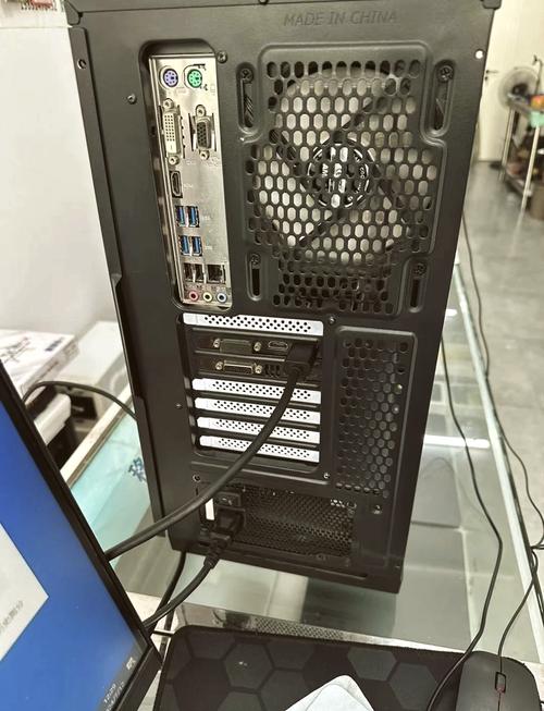 操盘手的实用电脑配置炒股用什么配置的电脑