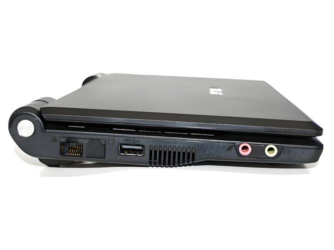 电脑换屏前有亮度,换屏后没有亮度,但仔细看有显示