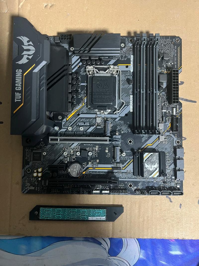 华硕b460m和i7配多大内存