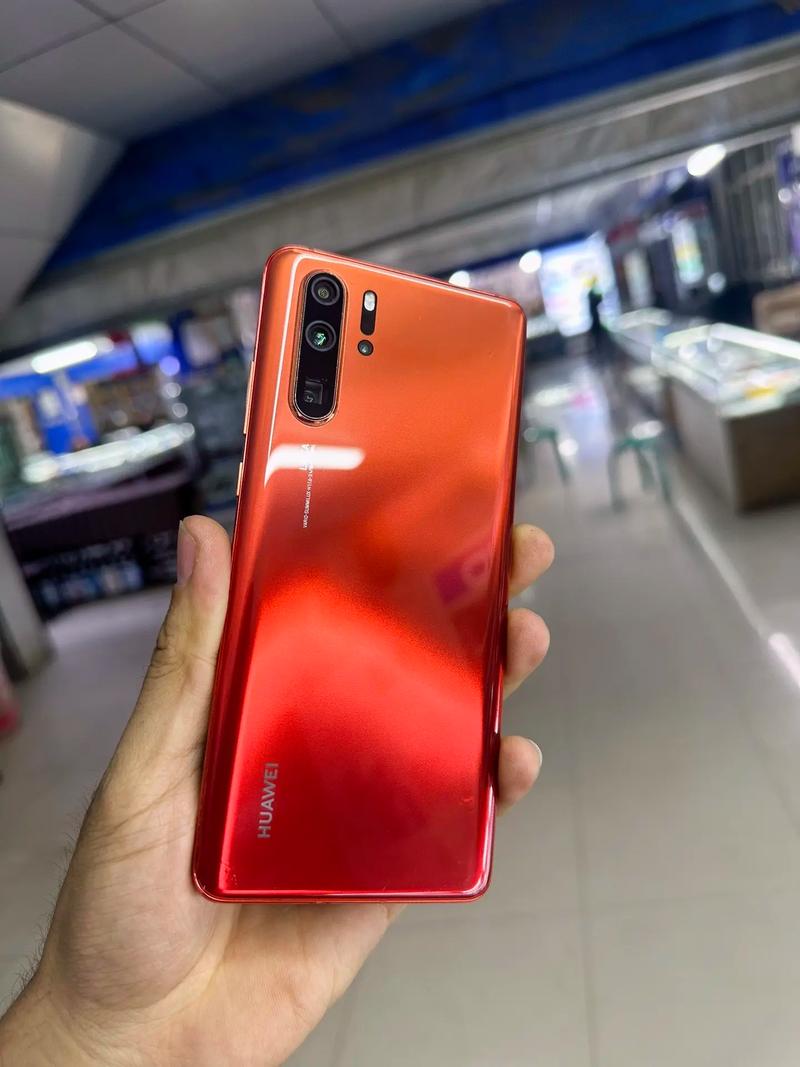 实体店买的,华为P30pro,8+256g,全新的才3300元,会不会是假的翻新机...