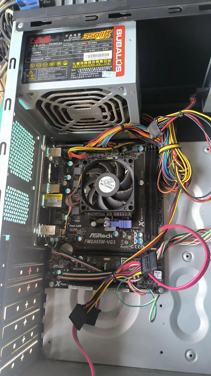 惠普CQ40『4』04TX的笔记本,开机LOGO变色,字体模糊,进入系统后色差变异很大...