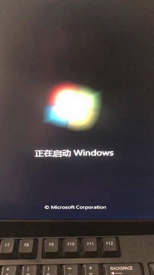 电脑启动后一直卡在正在启动Windows界面怎么解决?