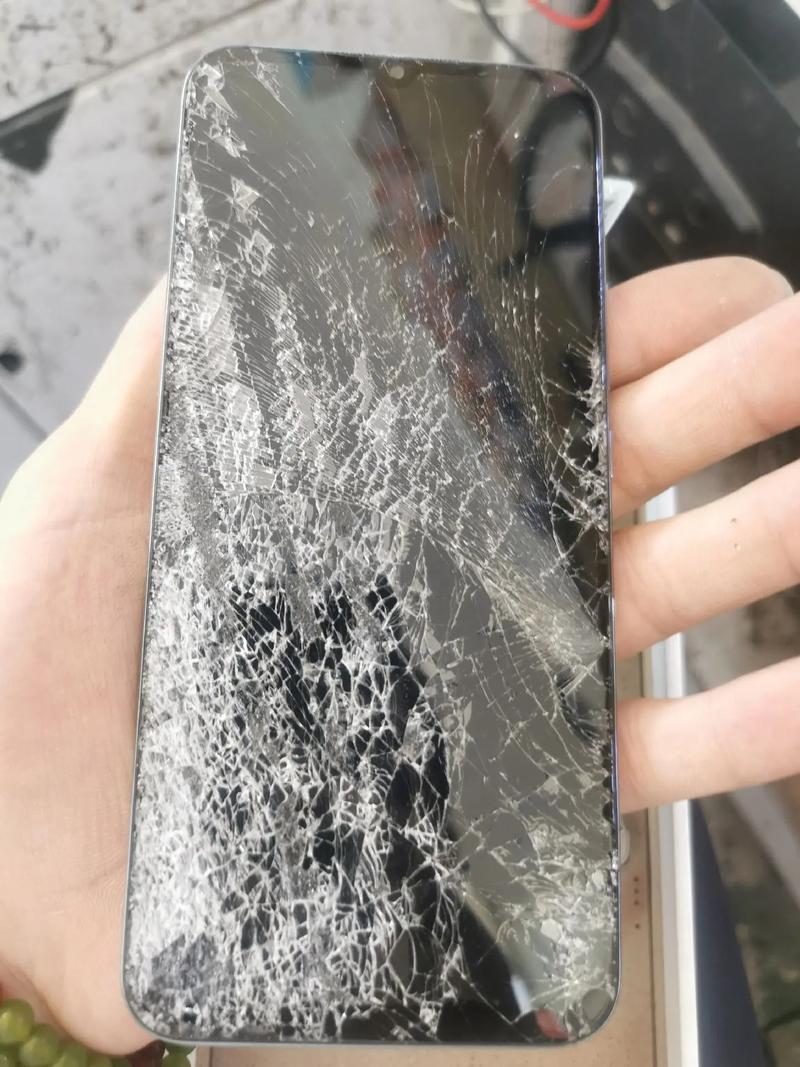 小米10屏幕碎了换屏幕要多少钱