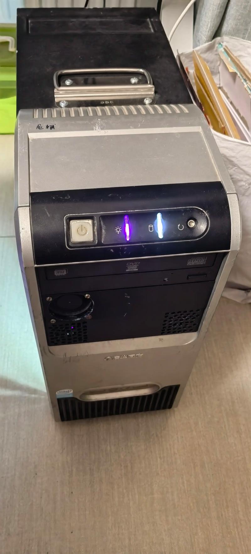 清华同方国产电脑系统重装,清华同方电脑系统重装按那个键