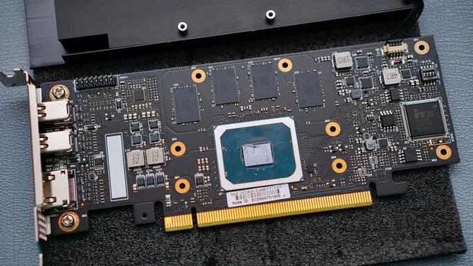 英特尔核芯显卡4600怎么样?能玩一些大型游戏吗