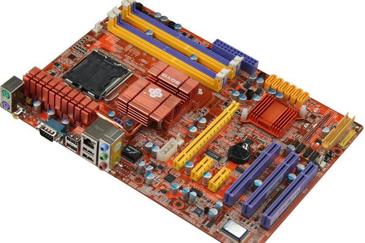 技嘉P45主板支持DDR3内存吗?