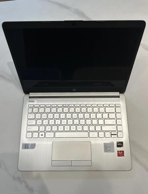 惠普青春版14那个i38g256初中生够用了吗