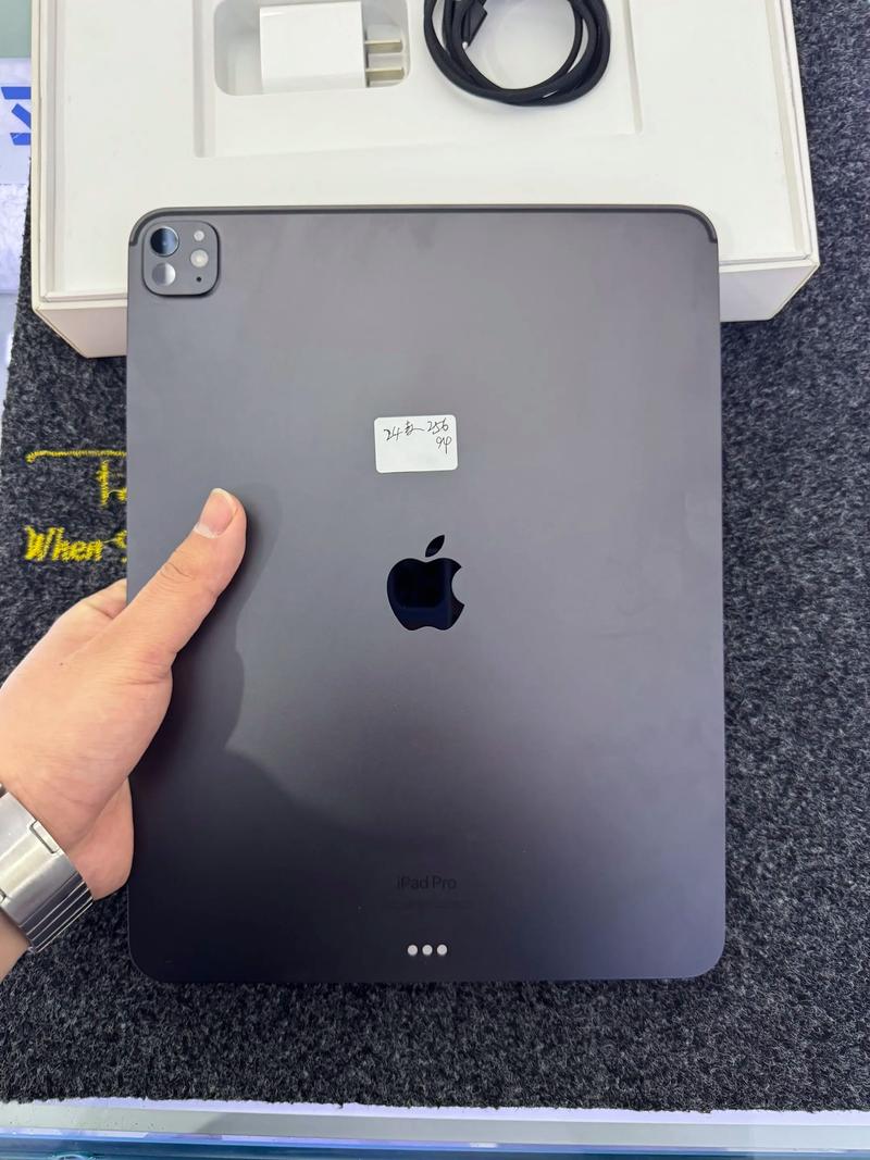 日常轻办公用ipadprom4能代替电脑吗?