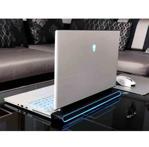 想买外星人alienwarem15r7和m15r6,哪个更值得购买?