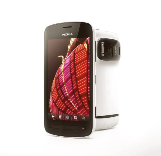 诺基亚808怎么连接电脑(诺基亚710怎么连接电脑)