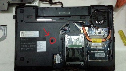 联想笔记本thinkpad怎么开后盖