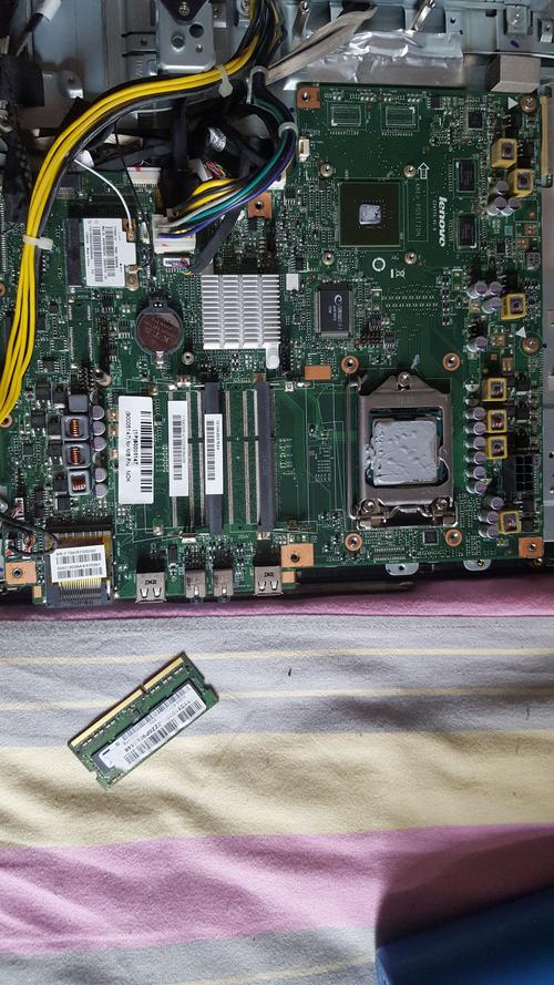 请问这个电脑显卡位置在哪?(联想一体机)