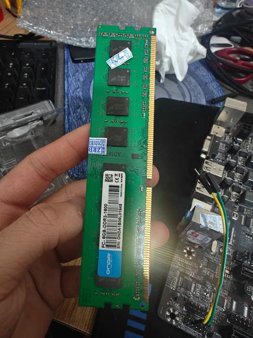 8g内存能和4g组双通道吗?