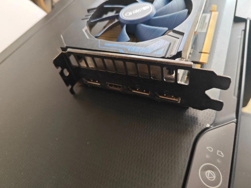 华硕50显卡不同型号对比,优缺点有哪些