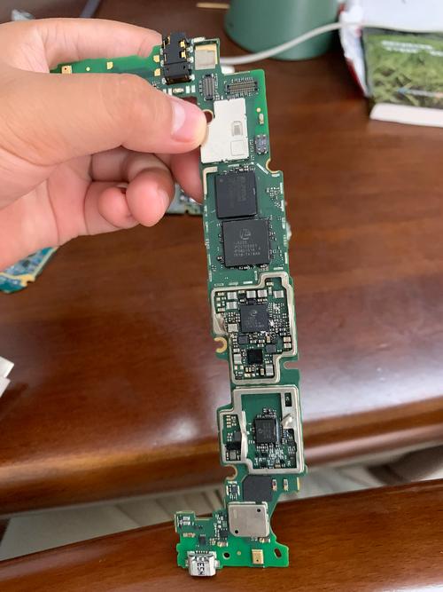 我的多普达P800读不出内存卡,修手机的说是主板坏了,到底是否主板坏...