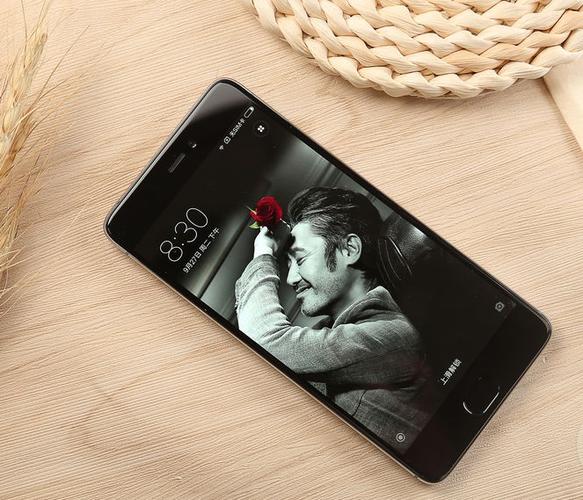 小米5sp不如5吗?刚买的5SP,但看了各种视频和评论,先不说都吐槽外观,但...