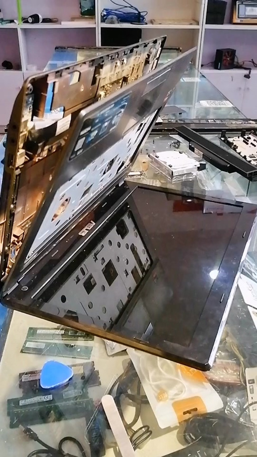 华硕笔记本电脑后盖怎么拆开