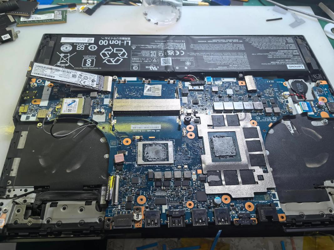 笔记本电脑坏了,修理费用是多少?