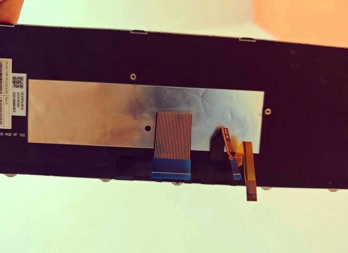 求助,戴尔v5460键盘该如何拆解