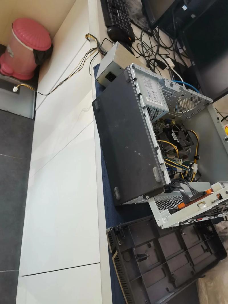 台式电脑更换电源台式机怎么样换电源