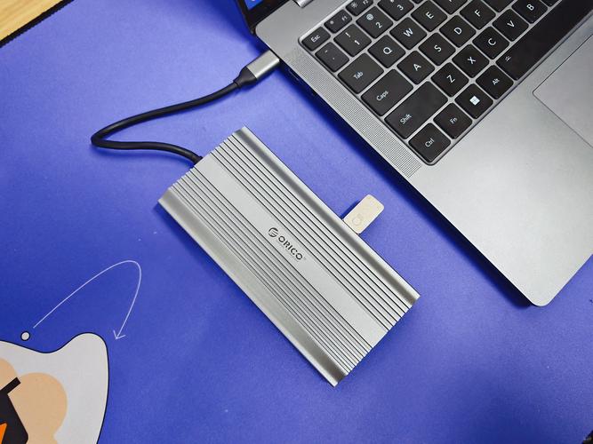 电脑扩展坞每天要拔吗