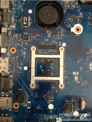 三星笔记本电脑开机开不了一直黑屏,有一个黄灯一直亮着