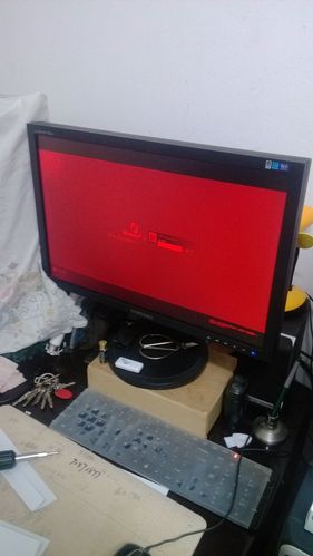 三星T220显示器黑屏