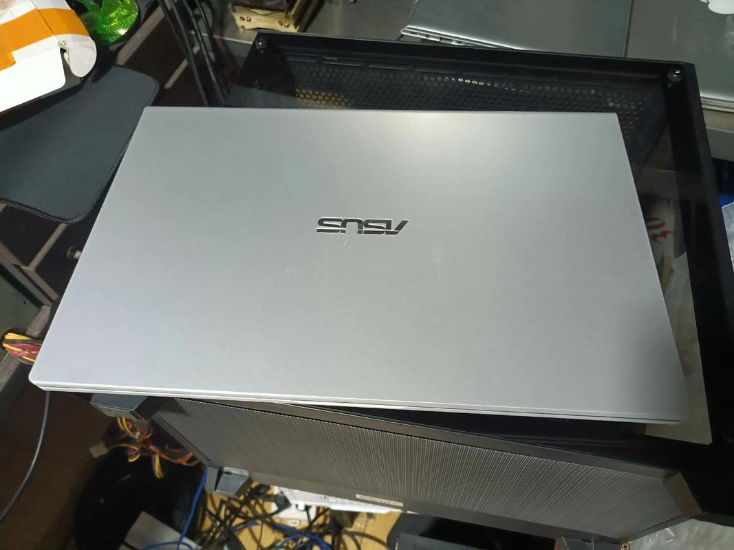 华硕A43SV能插两条8G的内存条吗?想组成16G的双通道