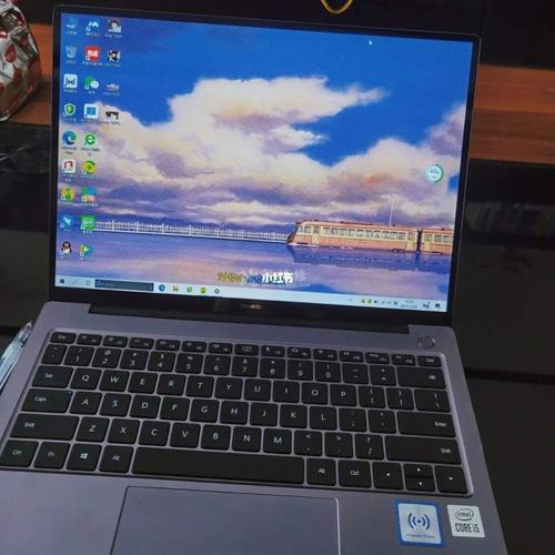 为什么华为笔记本电脑侧面白灯会闪一闪一闪的?