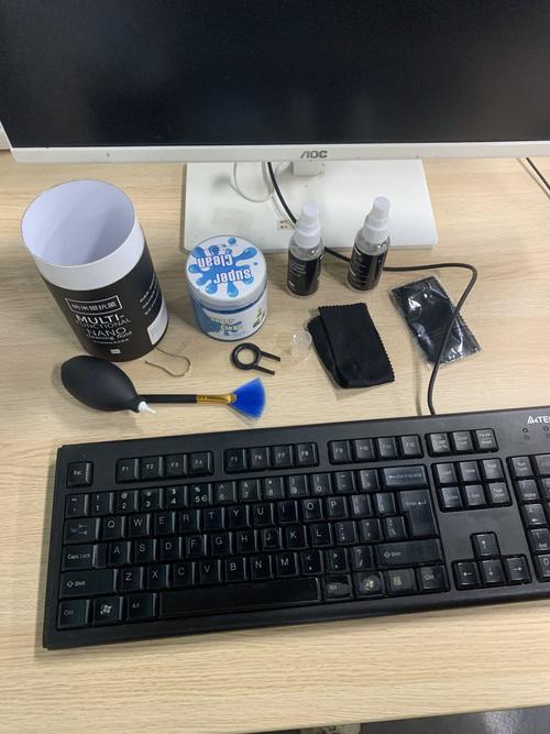 电脑经常有灰尘,应该用什么清理,用鸡毛掸子行不行,我发现清的不干净_百...