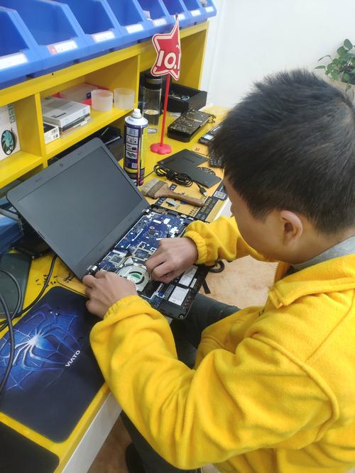 现在学修电脑有前途吗