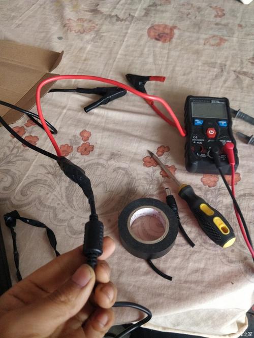 电脑电源问题.闲置的电源改装.我拆下来的一个电脑电源`我想通过这个...