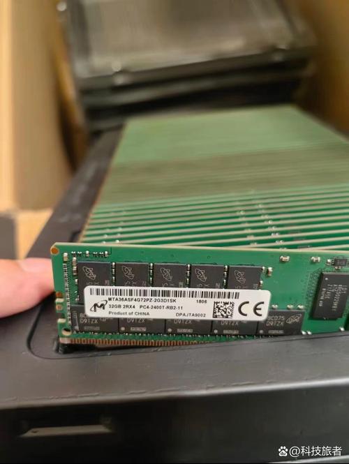 技嘉G41主板上Q9650处理器,8G内存,额定230w电源够用吗?