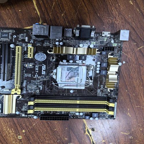 主板华硕z87k搭配i5『4』440玩大型游戏配什么显卡?