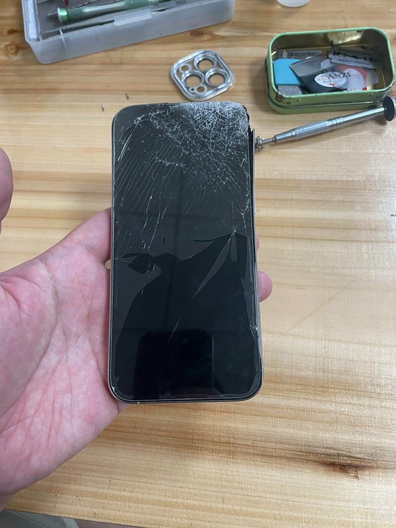 苹果7plus换屏幕多少钱?