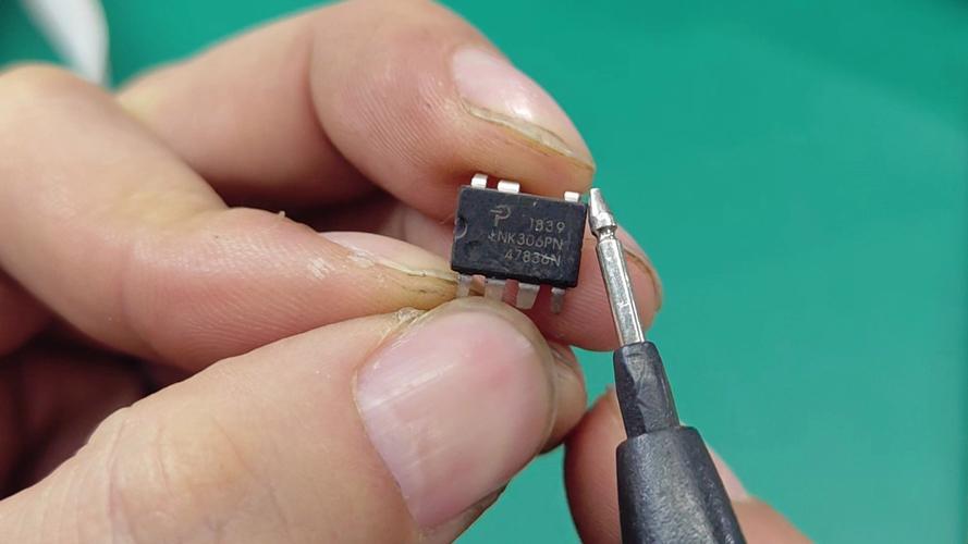 怎么测试电脑电源好坏?