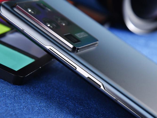 中兴axon30ultra屏幕怎么样-中兴axon30ultra手机屏幕信息介绍