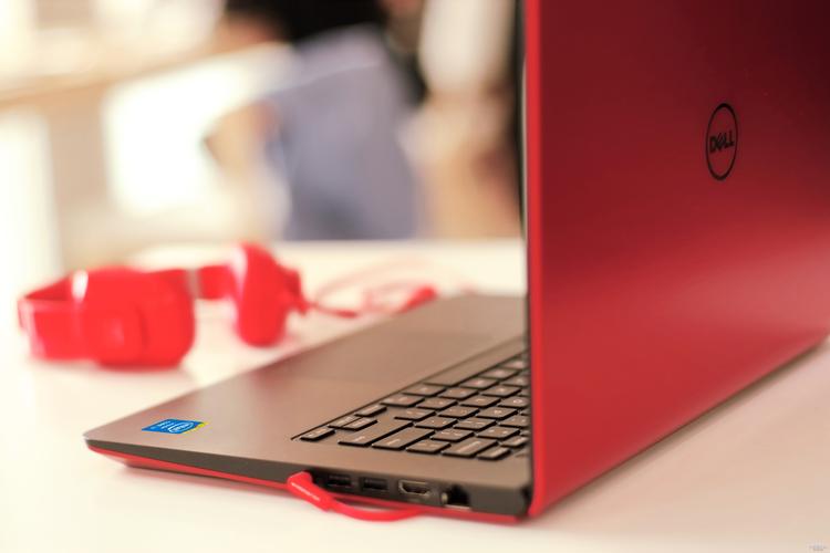 红色外观的高性能笔记本有哪些选取?