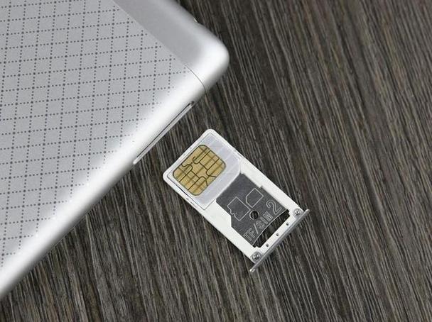 红米Note5A能装内存卡吗