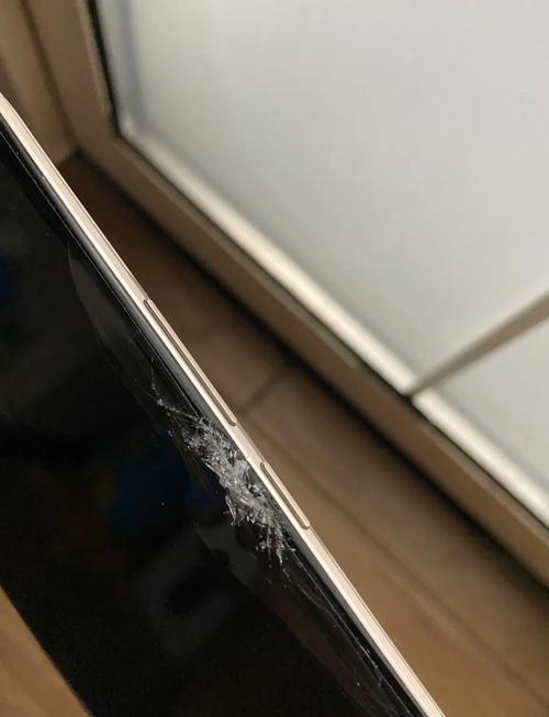 小米手机屏幕碎了修复要多少钱呢