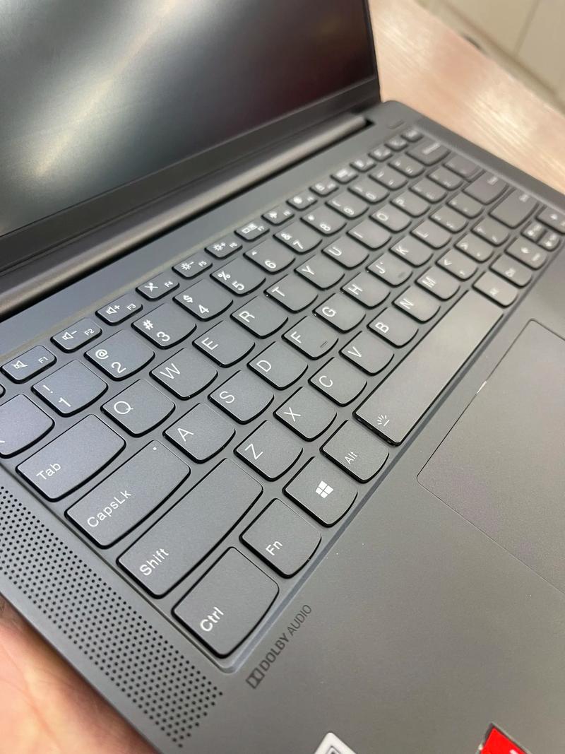 学软件用哪款笔记本电脑好