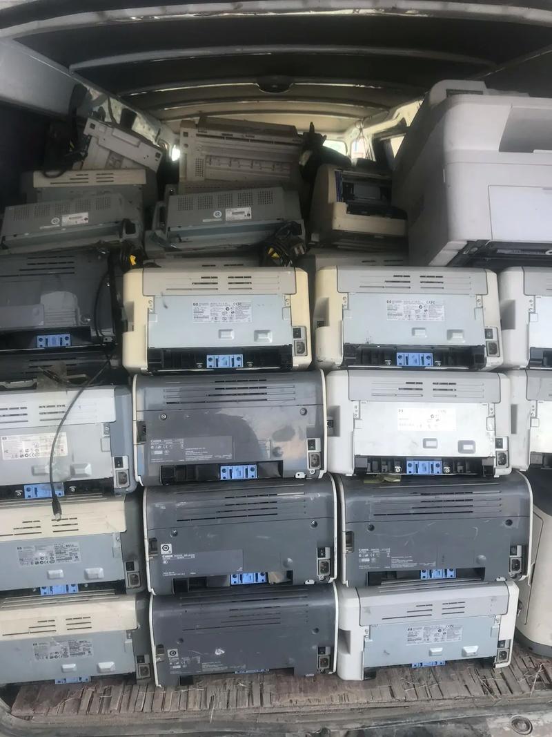 去电脑店装个8g内存条多少钱