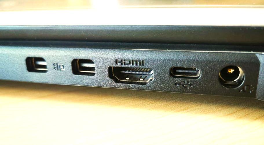 笔记本HDMI接口都是输入吗?