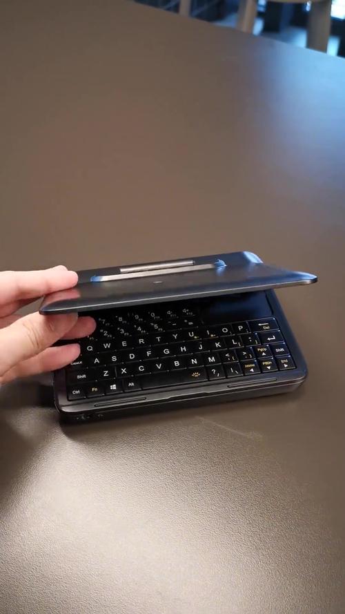 哪个电脑体积最小世界上最小的笔记本电脑是什么