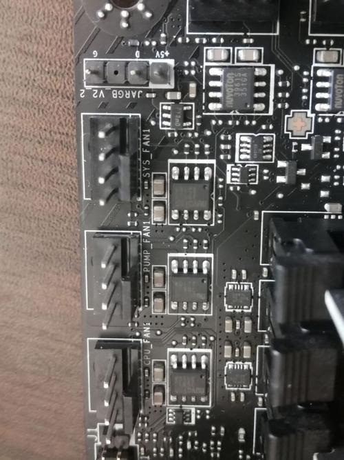 常见机箱散热风扇接口